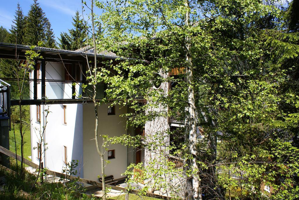 Apartmán Haus Im Turm Bad Kleinkirchheim Exteriér fotografie